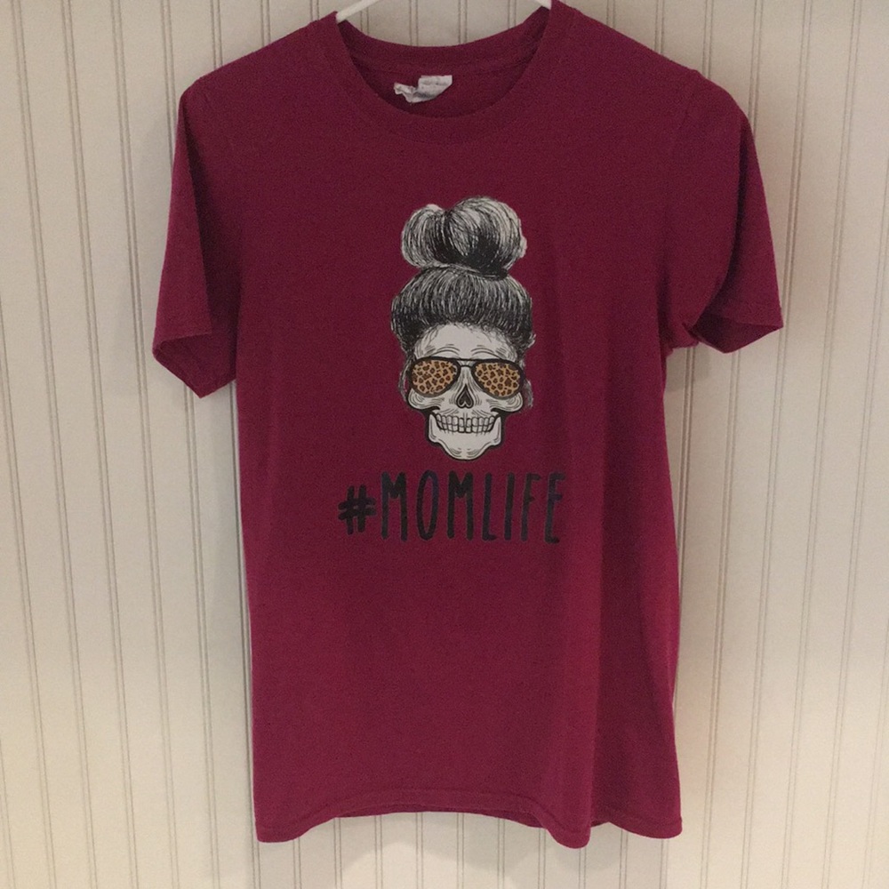 #momlife tee